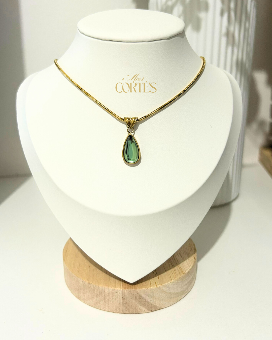 Collares